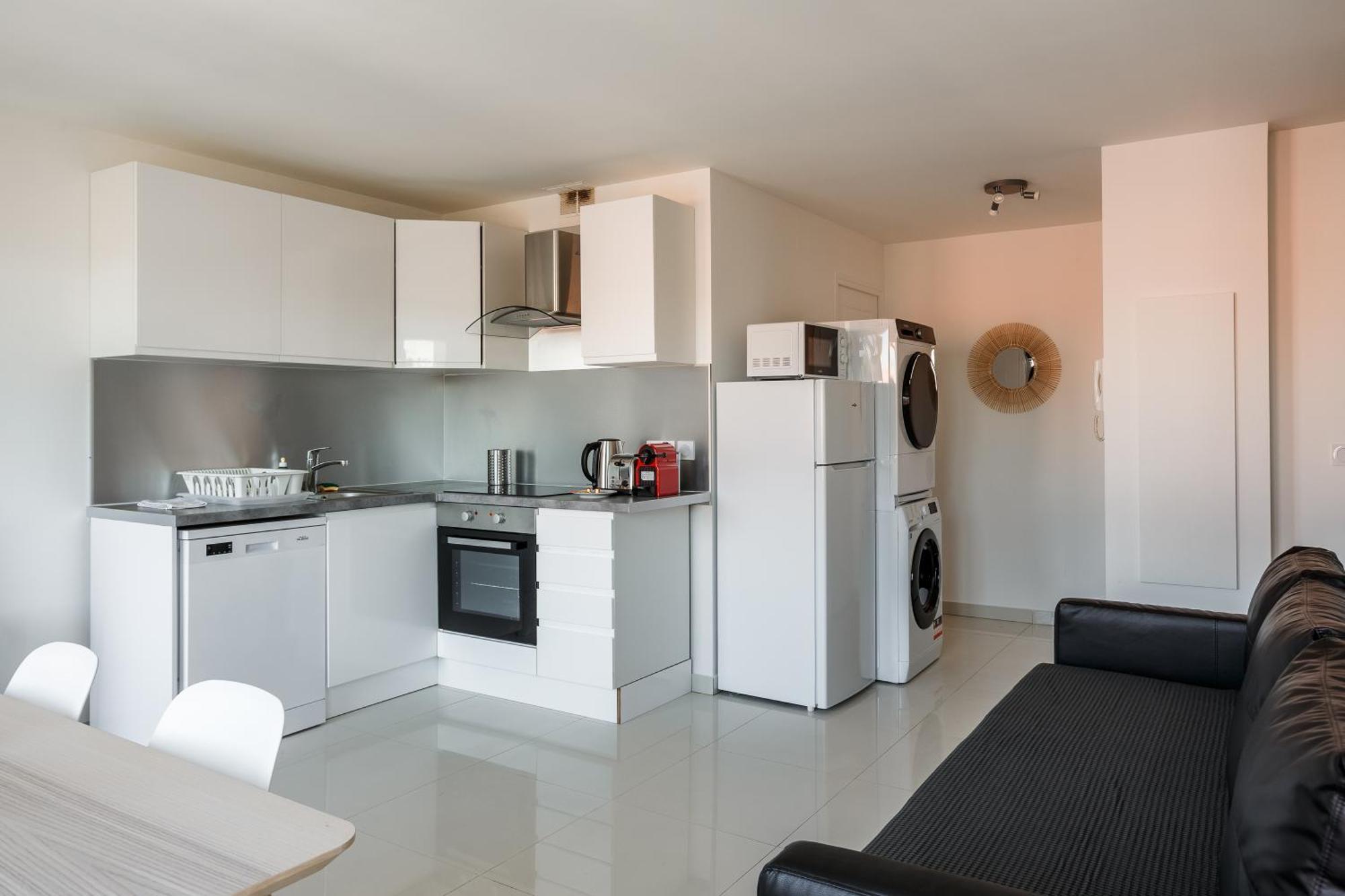 Mesnil Bat A 2g Apartment *